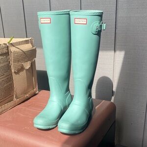 Hunter Classic Teal Rain Boots